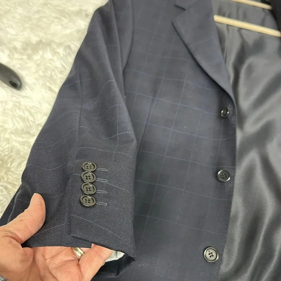 Luciano Natazzi Men’s Two Piece Italian Suit R36 Blue Pinstripe. - Picture 8 of 13